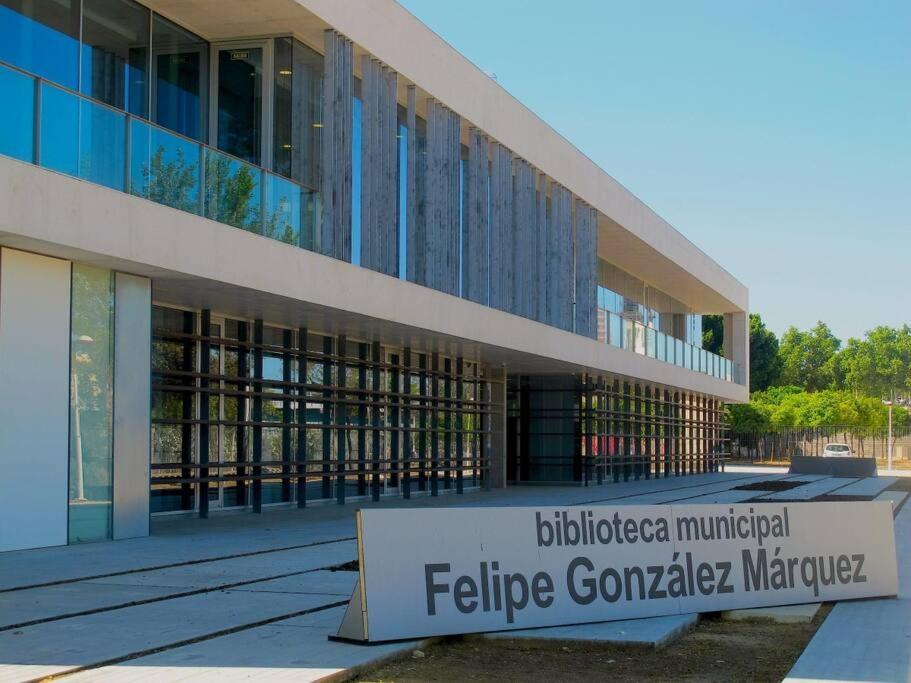 San Lorenzo-Isla Magica Sevilha Exterior foto